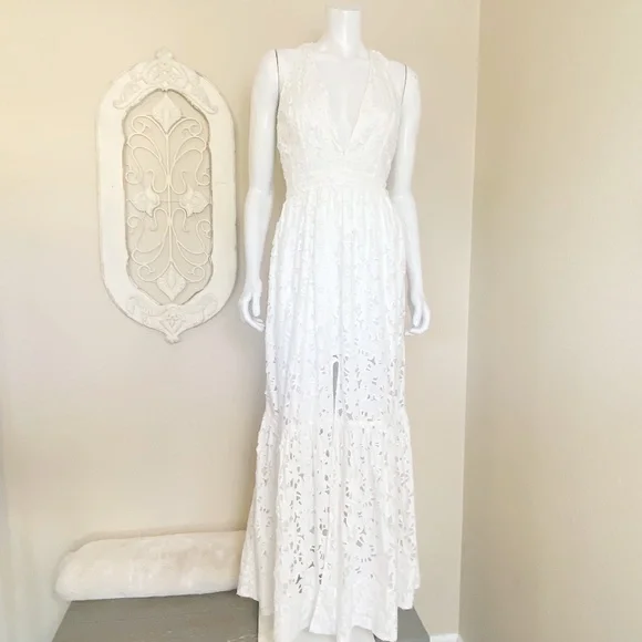 Sachin + Babi | Dresses | Sachin Babi Womens White Floral Laser Cut Maxi  Dress Size 2 | Poshmark